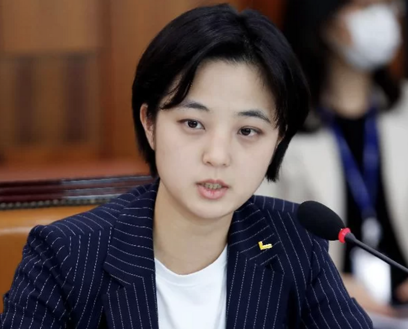 류호정 의원 나이 고향 학력 이력 재산 프로필