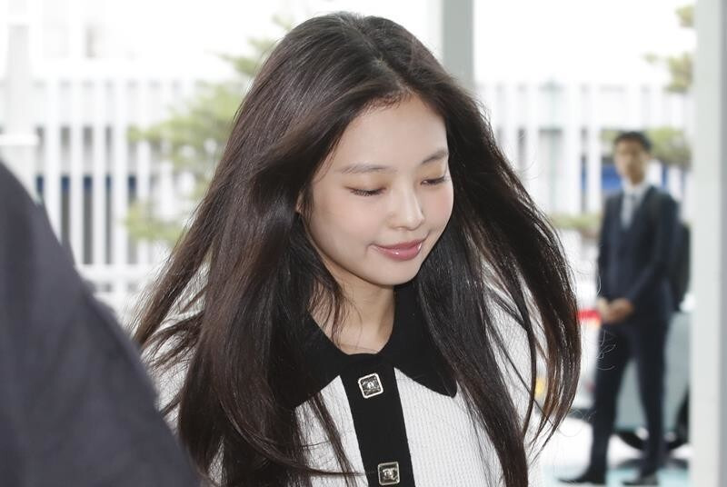 블랙핑크 제니가 산 집, 떨어진 값이 50억?...10년 전 분양가 보니 