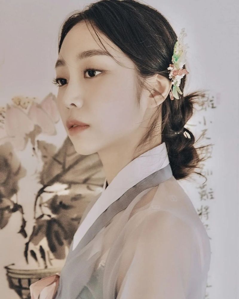 러블리즈 서지수 한복 화보 인스타그램 사진
