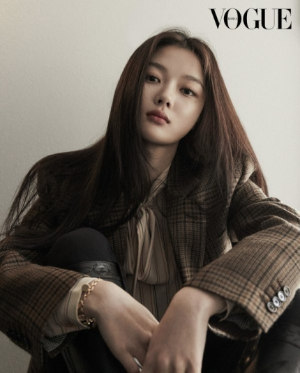 김유정, 시크한 눈빛 [화보]