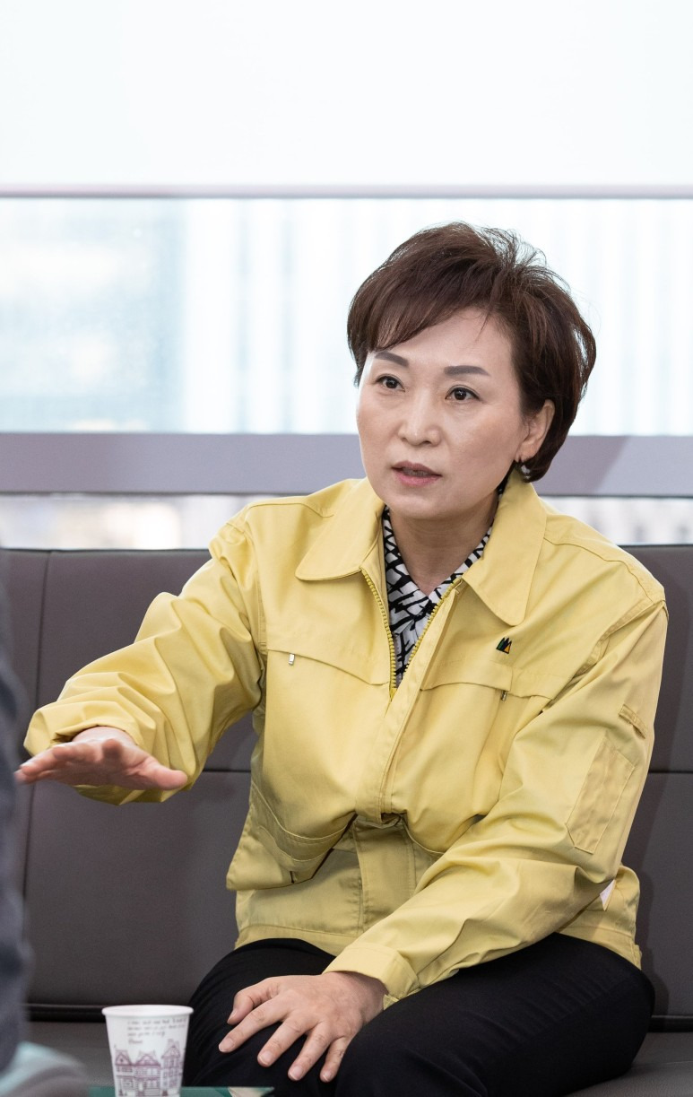 김현미 장관 거짓말 나이 학력 고향 집안 가족 결혼 남편 백장현