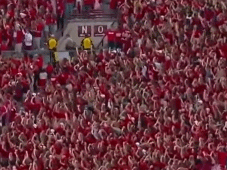 미 풋볼경기 대학생들의 함성...우리에게 코로나는 없다...바이든은 저리 가!  VIDEO: WISCONSIN JUMP AROUND I Wisconsin vs Penn State I AMAZING Crowd Reaction