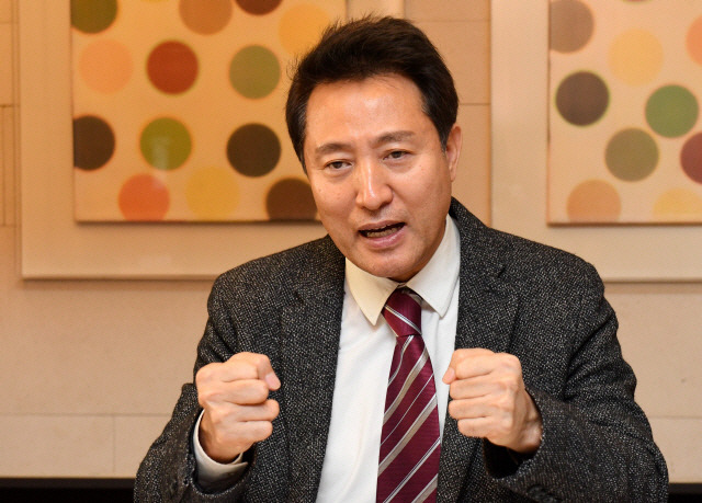 오세훈 나이 부인 아내 와이프 직업 송현옥 결혼 자녀 가족 고향 재산