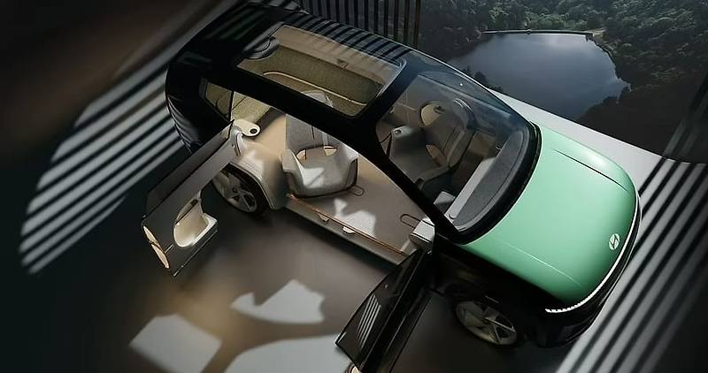 현대차의 신개념 자율주행 콘셉트 차 공개 VIDEO: Hyundai's new autonomous concept car is a 'living room on wheels' that has swivel lounge chairs...