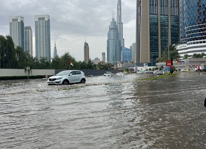 지구온난화 영향 기상이변 중동 아랍에미리트 두바이 폭우 우박 발생