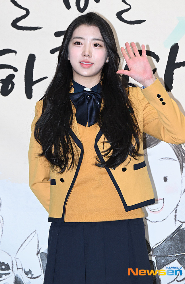 '프로듀스48' 막내 강다민, 장원영과 같은 학교 
