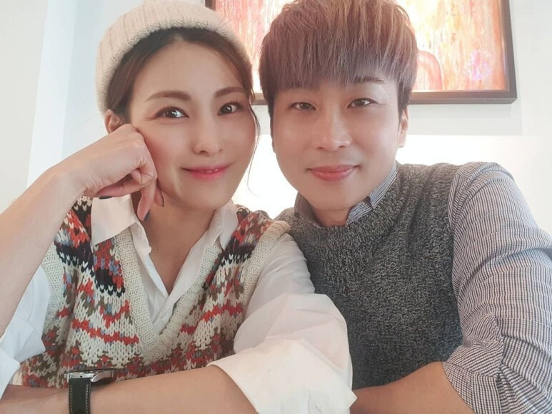 김정화 나이 배우 남편 직업 가수 유은성 결혼 자녀 가족 카페 프로필