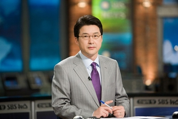 신동욱 나이 아나운서 프로필 앵커 결혼 와이프 부인 아내 자녀 가족