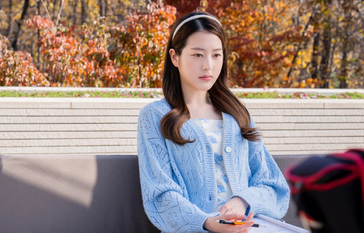연기자 장다아가 강렬한 존재감을 드러냈다.