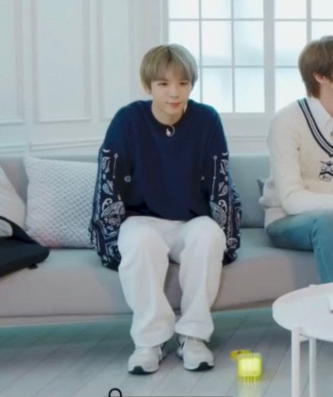 디폴트표정이 헤헤..️ 인거같은 엔시티 새멤버 쇼타로의 소소한 tmi 세가지.jpgif