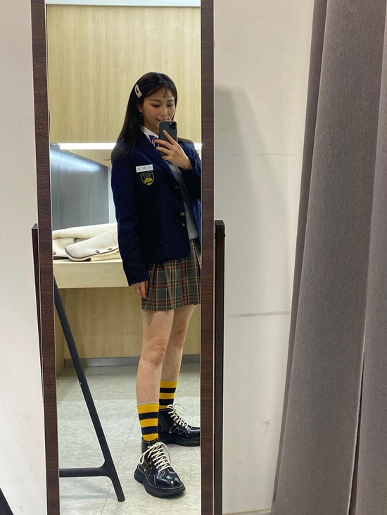 안혜경, 교복까지 소화하네...누가 40대로 보겠어! [사진]