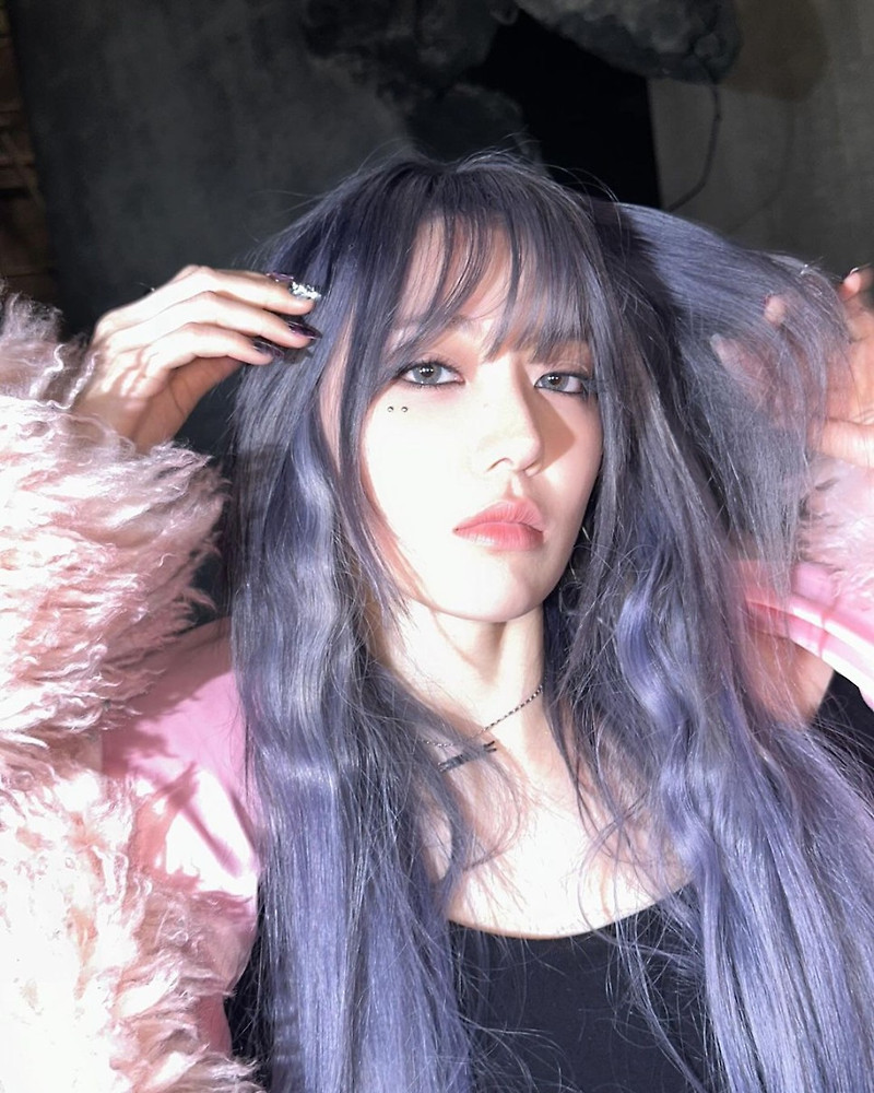 르세라핌 사쿠라, 지금까지 본 적 없던 '꾸라'의 카리스마...컴백 앞둔 소감 남겨