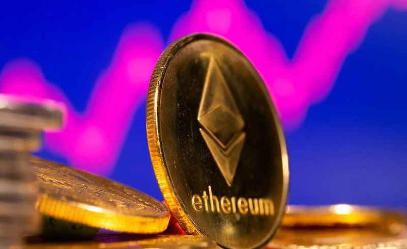 이더리움, 사상 최고가 경신  Ether Hits New High, Outperforms Bitcoin as Altcoins Rally