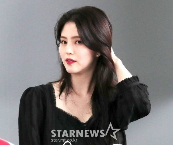 한소희 등장에, '와~' 감탄이...부산 사로잡은 미모 [BIFF 현장]