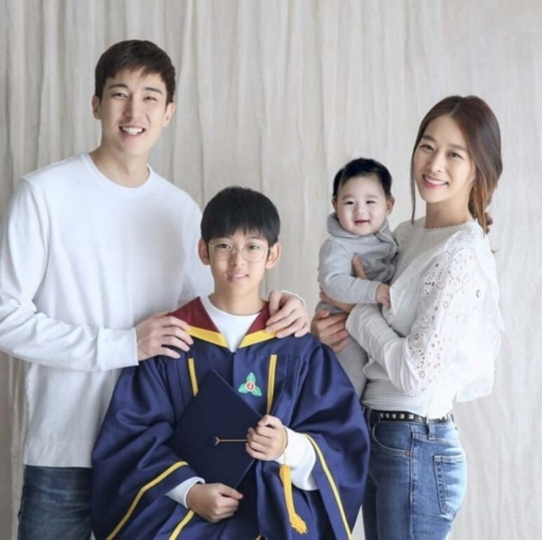 장신영 나이 강경준 와이프 전남편 위승철 이혼 결혼 재혼 자녀 가족 입양