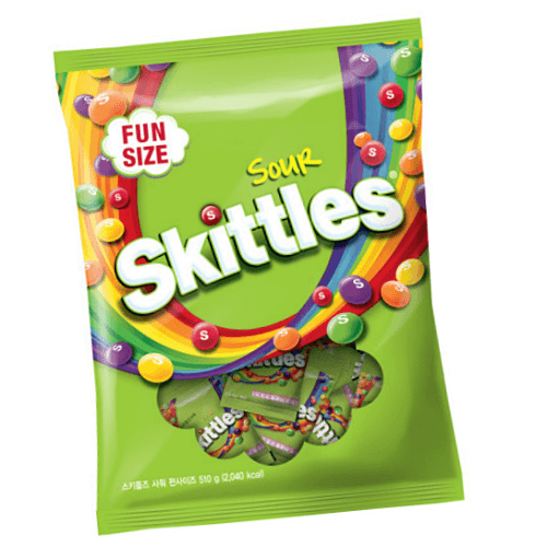 스키틀즈는 인공색소 첨가제 이산화티타늄 함유되어 소송 맞음(Skittles).