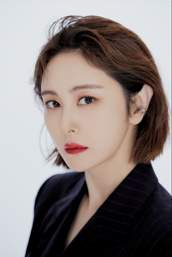 '카지노', '법쩐' 배우 손은서, '범죄도시' 장원석 대표와 결혼 전제 진지한 열애 중