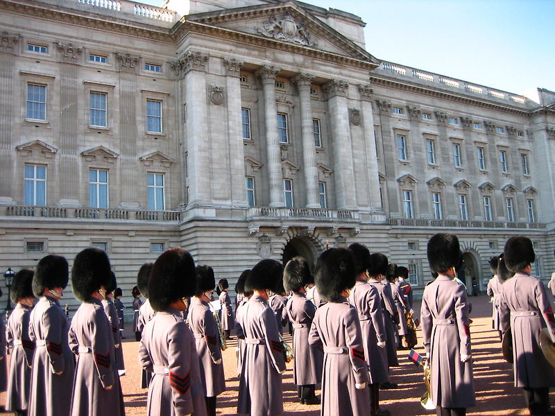 런던 여행기 - 버킹엄 궁전 근위병 교대식, 빅벤, 웨스터민스터 대성당, 트라팔가 광장