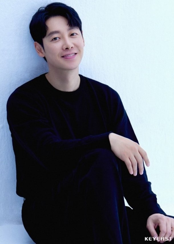 배우 김동욱 결혼 비연예인과 겨울에 웨딩