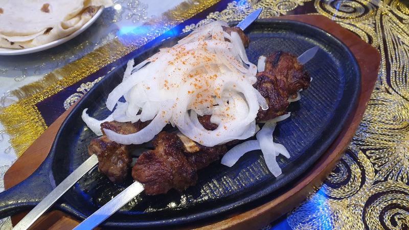 처음 먹어본 샤슬릭의 맛, 우즈베키스탄 음식 전문점 사마르칸트