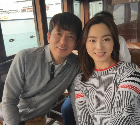 차유람 나이 프로필 남편 이지성 작가 결혼 와이프 부인 고향 자녀 가족