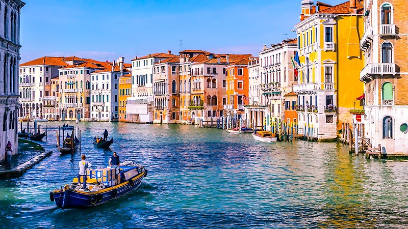 Romance on the Canals: A Guide to Celebrating White Day in Venice, Italy