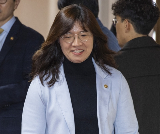 ‘역도 영웅’ 장미란 vs 안민석 잡으러 경기도 오산 출마하나… 후임 문화체육관광부 2차관 이영표 거론