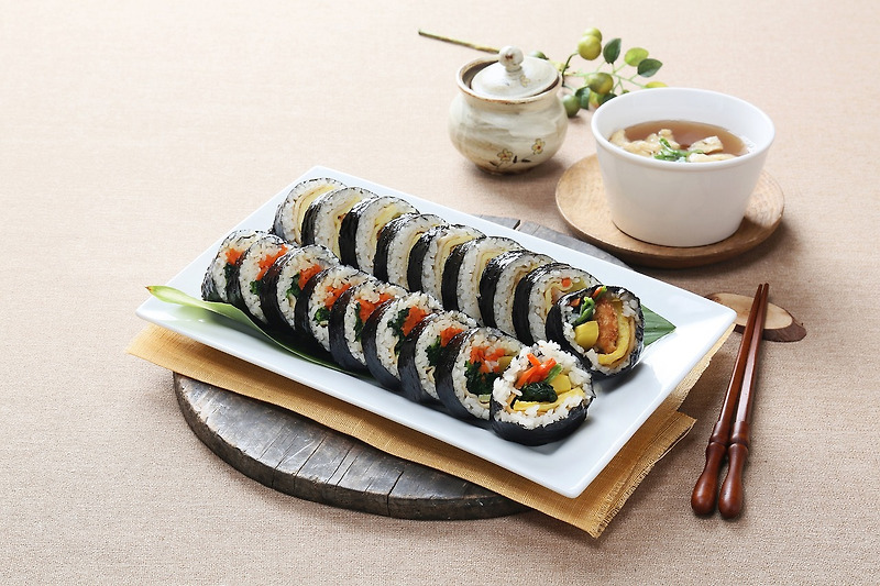요리 초보 아내의 레시피 24탄 - 김밥 재료, 레시피 및 곁들일 음식 추천