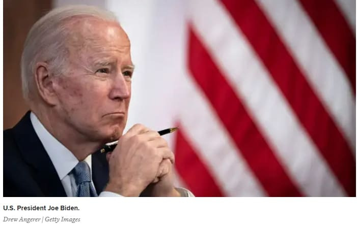 바이든의 지지율 폭락에 우려하는 민주당...일찌감치 재선 불가능 판단  VIDEO: Biden's 'spectacularly low' approval rating makes reelection 'virtual impossibility': Former Clinton pollster