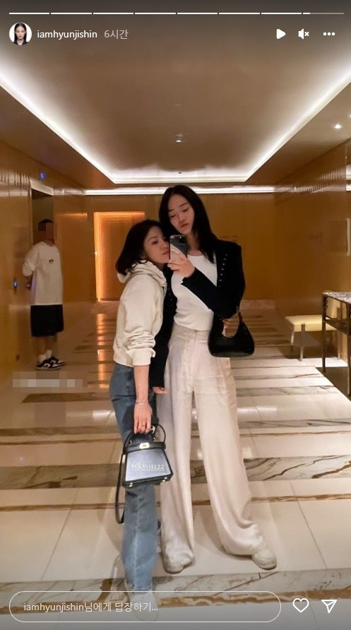 송혜교, 175cm 여동생 품에 쏙 들어간 포켓걸! 설레는 키 차이 [사진]