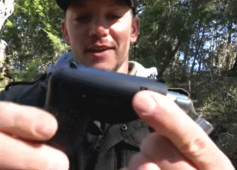 폰 같은 그리고 장난감 같은 진짜 권총 VIDEO: Gun: Looks Like a Phone and The Cheapest Gun