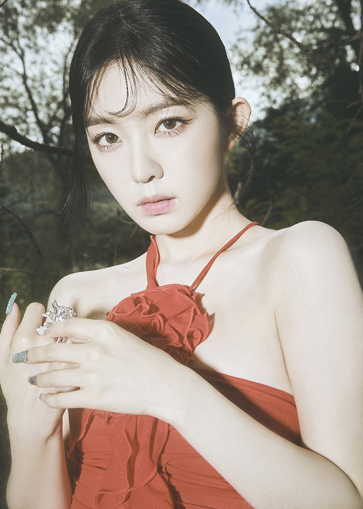 레드벨벳 아이린이 SM엔터테인먼트(이하 SM)와 재계약을 체결했다.