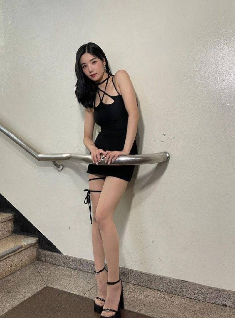 권은비 워터밤 여신 숨길수 없는 치명적인 매력