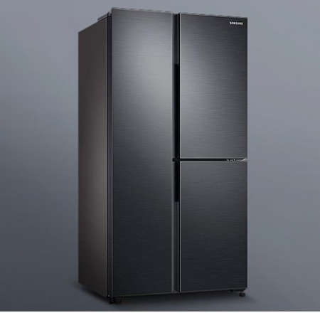 시크한 블랙메탈의 깔끔함을 원하시는 분. 삼성전자 3도어 양문형 냉장고RS63R557EB4 635L