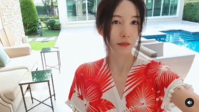 ‘재벌남편’ 신주아, 수영장 딸린 럭셔리 태국 저택 공개 [SNS컷]