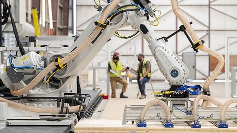 로봇으로 건설하는 미 건설사, 추가 투자자 자금 확보 성공 ㅣ 건설사들이 AI와 로봇 채택 위한 장벽 극복 방법  Robot-powered B.C. construction firm Intelligent City raises $22M..ㅣ How Construction Companies Can Ove..