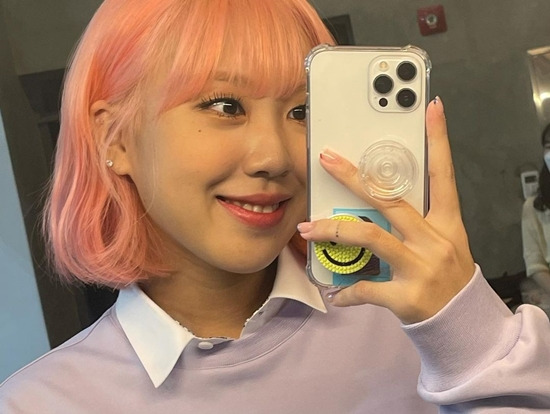 이영지!  12KG 빼더니 교복 모델까지?  