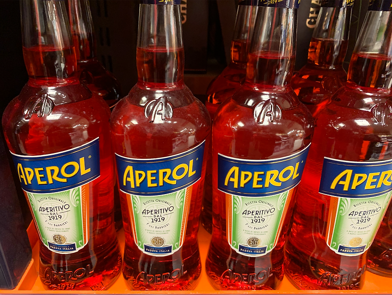 아페롤(Aperol), 가격대, 아페롤 스프리츠 레시피 : 오렌지 향기 가득한 이탈리아의 식전술