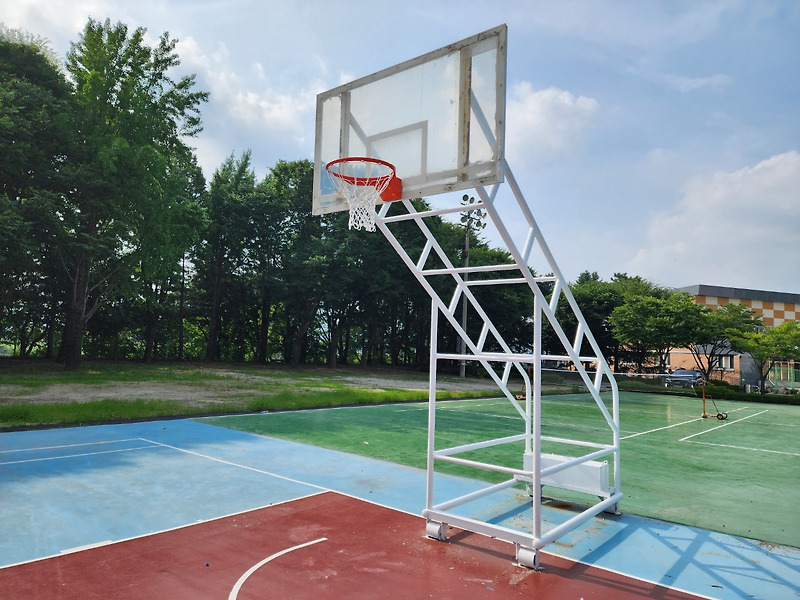 [날개스포츠] 포천영북중학교 농구대 도색, 농구림 교체 작업