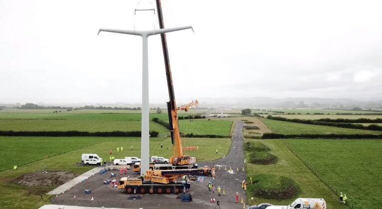 백년 만에 바뀐 영국 송전탑...세계 최초 힌클리 원전 연결 시공 VIDEO:Balfour Beatty builds world’s first T-pylon for Hinkley