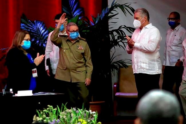 쿠바, 60년 카스트로 시대 종식 Raul Castro resigns as Communist chief, ending era in Cuba