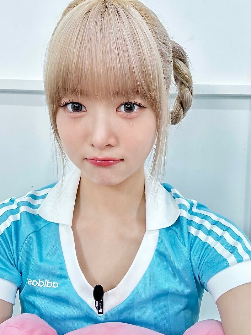 231006 르세라핌 홍은채 인스타그램