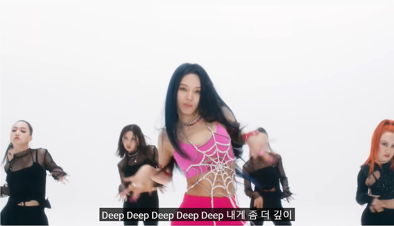 소녀시대 효연 첫 미니 앨범 'Deep(딥)' 발매
