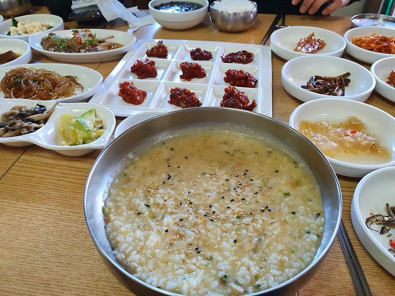 모항갯벌 캠핑 후 부안맛집 곰소포구식당젓갈 백합죽과 젓갈백반