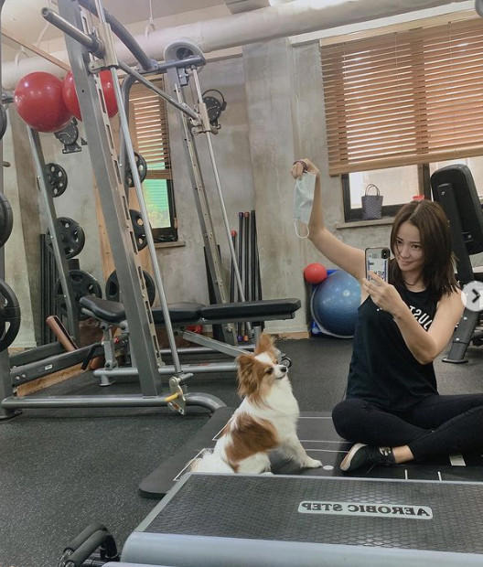 ‘권상우’ 손태영, 몸매 관리 철저한 뉴욕댁! 2년 만에 알아보는 강아지에 감동 [사진]