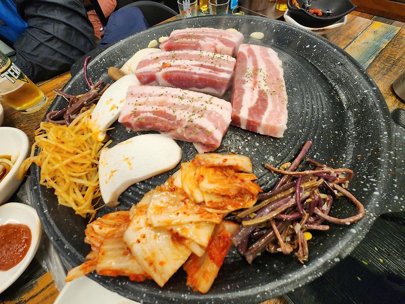 부산 남산동 : 가성비 맛집 '헬로우삼겹살'