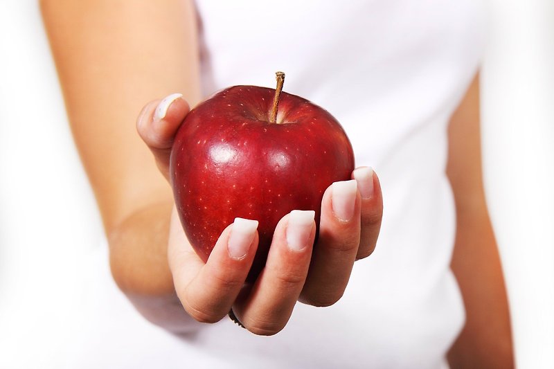 사과를 먹을 때 사과껍질을 꼭 먹어야 하는 이유(사과효능, 사과껍질효능)