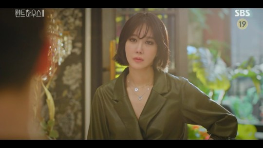 '펜트하우스2' 이지아, 엄기준과 재회의 키스 
