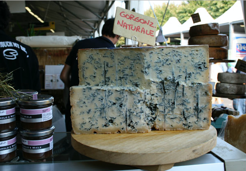 고르곤졸라 (블루) 치즈 먹는 법, 로크포르와의 차이점, 칼로리, 보관법