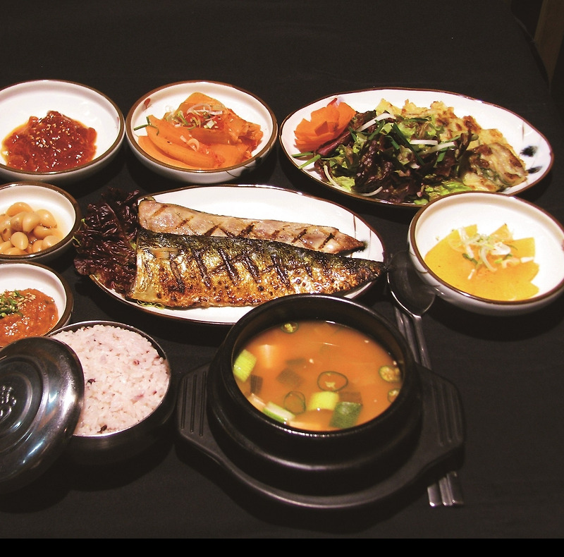 생방송 투데이 고등어 생선 구이 백반 한국인의 메뉴 고향의 맛 홍대 가정식 백반 맛집